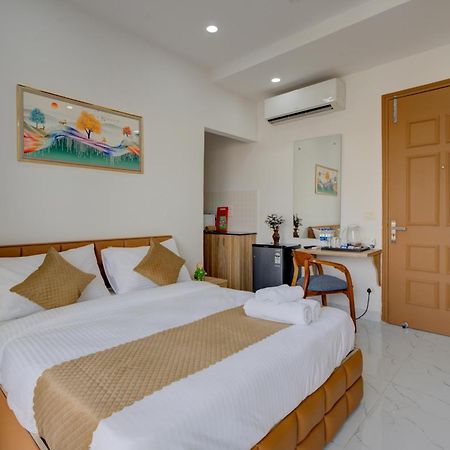 The Lodgers Studio Apartment Infront Of Artemis Hospital Gurugram Gurgaon Esterno foto