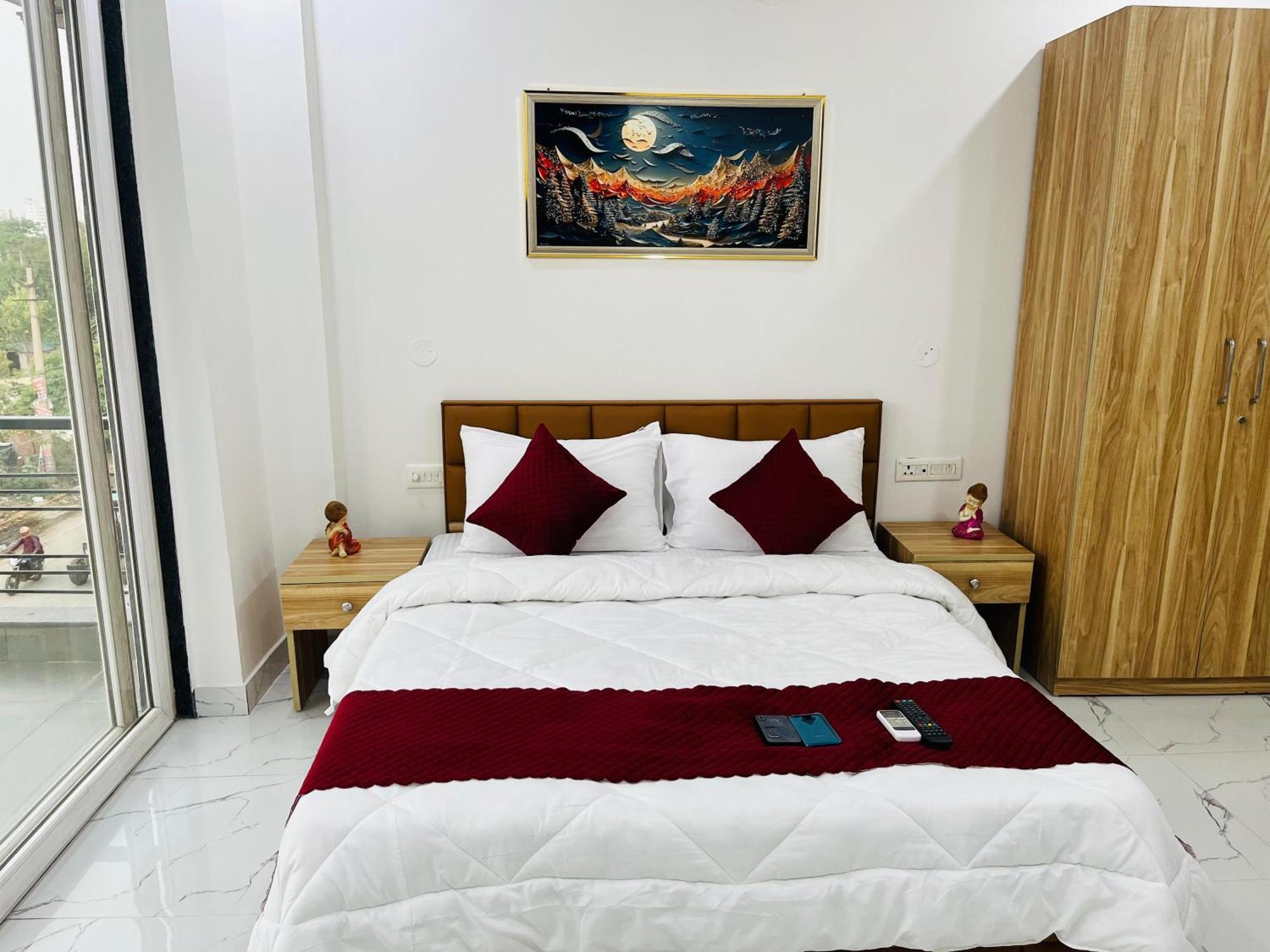 The Lodgers Studio Apartment Infront Of Artemis Hospital Gurugram Gurgaon Esterno foto